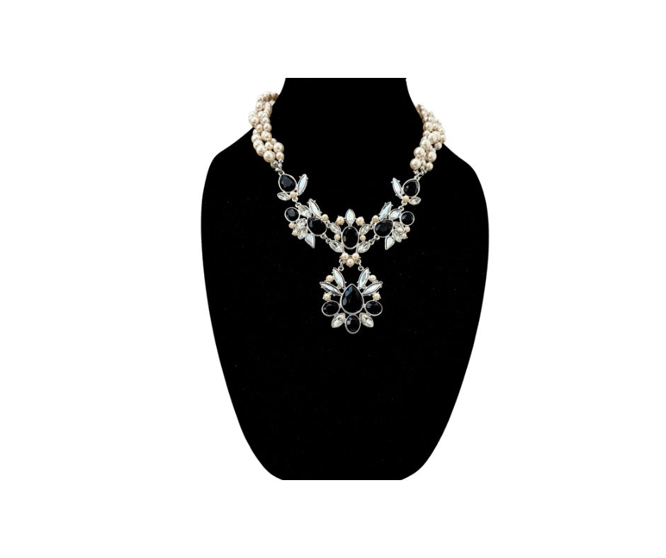 Black Pearl Neclace