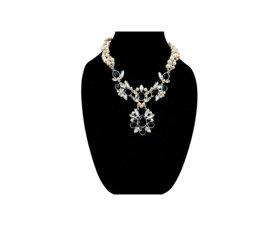 Black Pearl Neclace