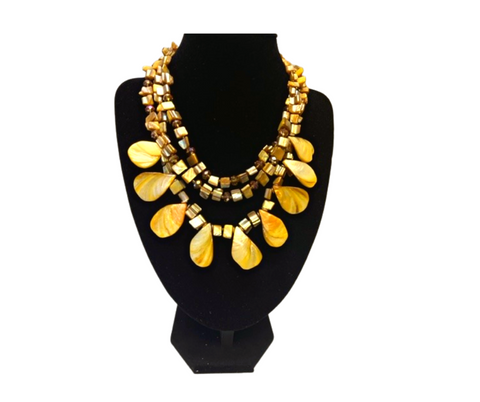 Golden Shell Cluster Necklace (Earring Set)